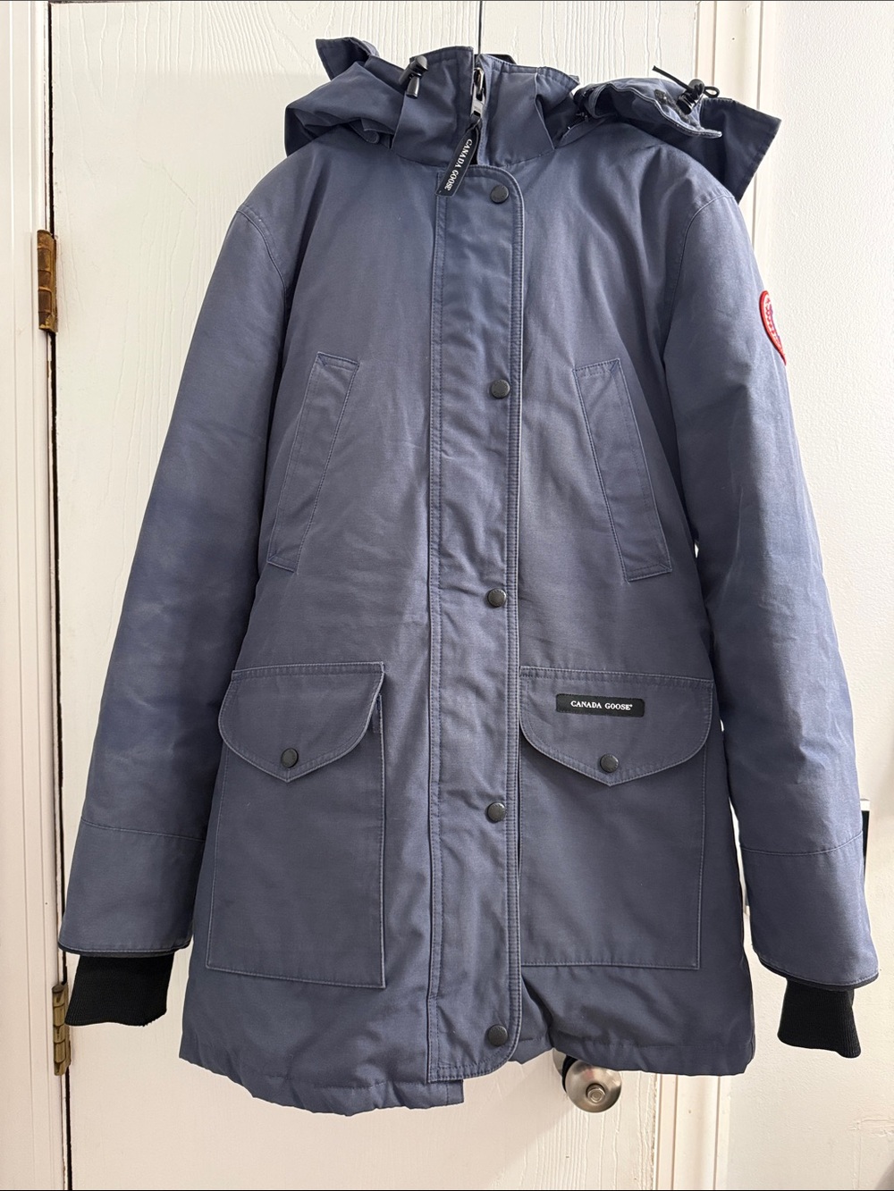 AUTHENTIC! Well loved Canada Goose Trillium Women's Navy Hooded Parka Jacket